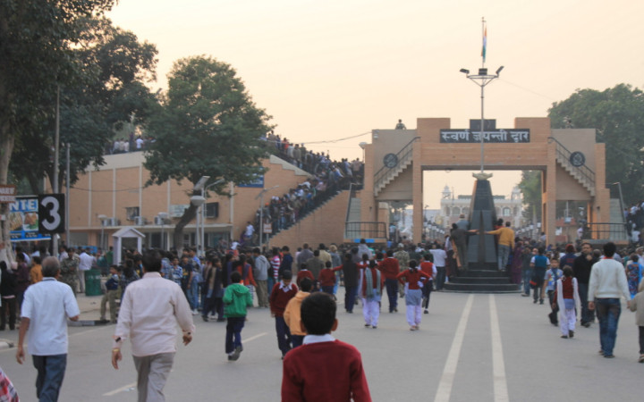 ceremonie-fermeture-frontiere-amritsar