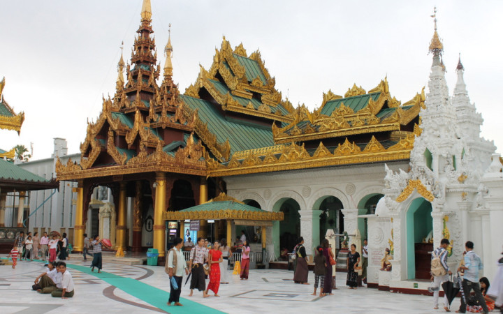 stupas-shwedagon-birmanie