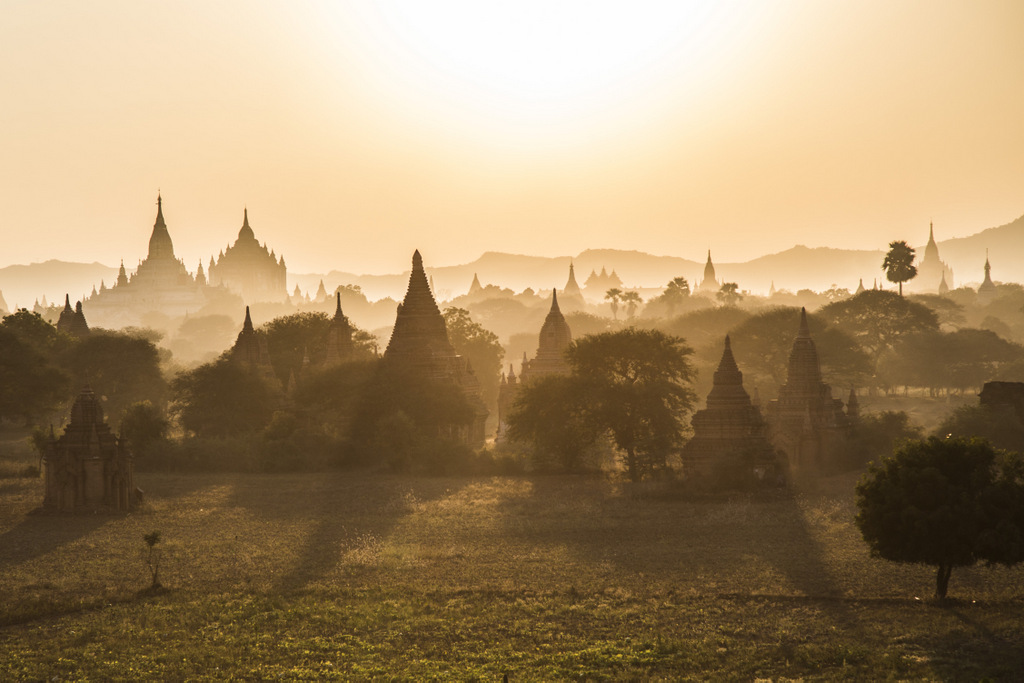 coucher-soleil-bagan-birmanie