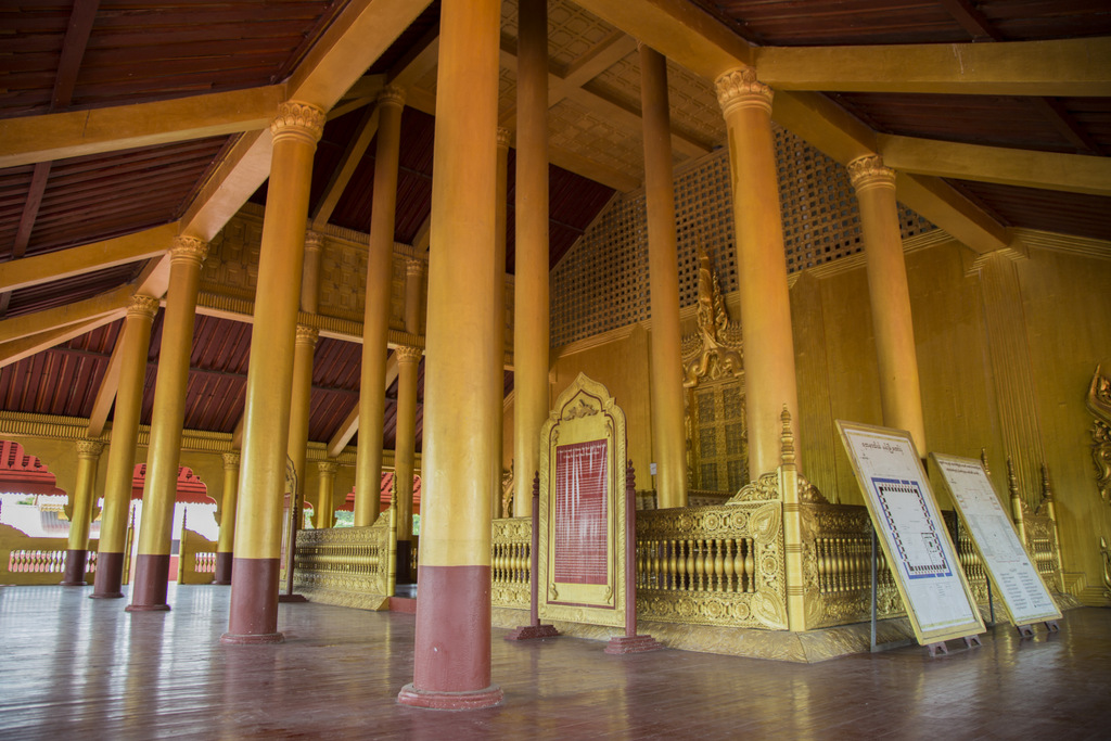 Palais-royal-Alaungpaya (1)